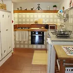 Daire Comodo Con Giardino E Patio Sanremo
