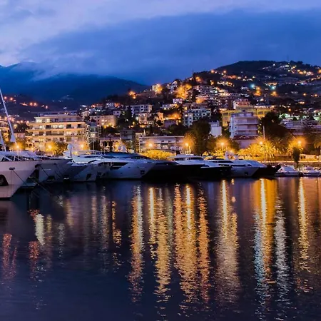 Apartament Comodo Con Giardino E Patio