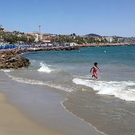 Comodo Con Giardino E Patio Appartement