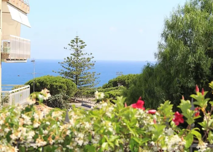 아파트 Comodo Con Giardino E Patio